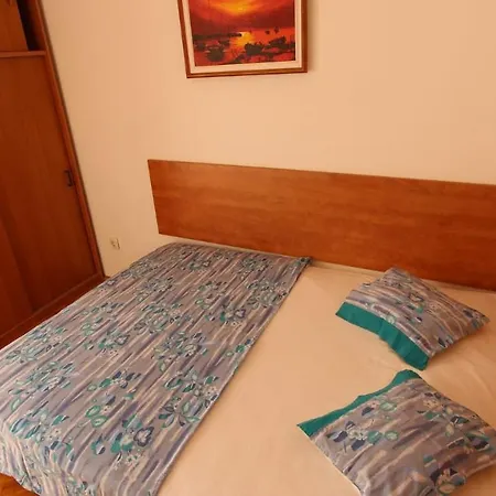 Rolih Lägenhet Vantacici