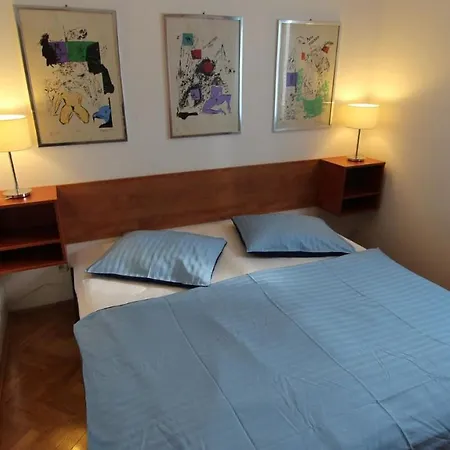 Apartament Rolih Vantacici