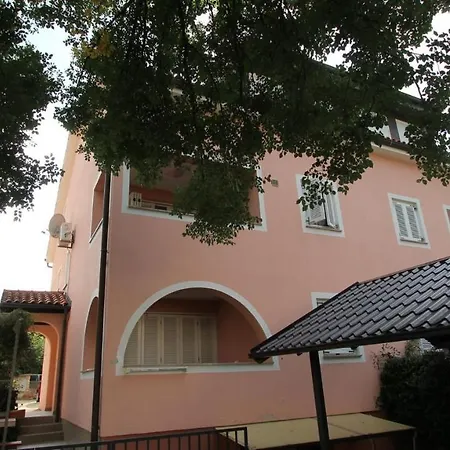 Rolih Apartman *
