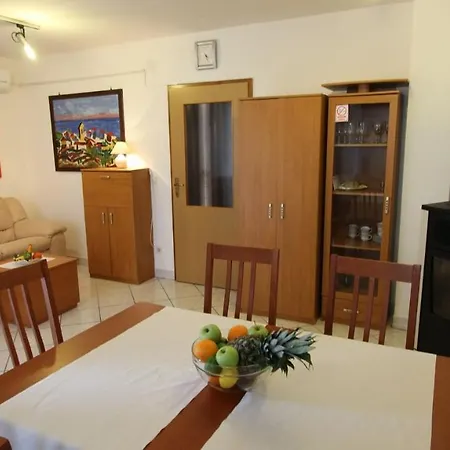 Apartament Rolih Vantacici